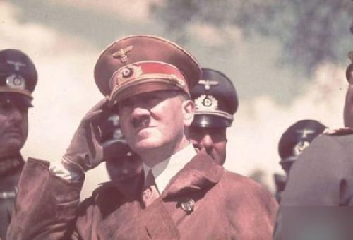 希特勒的首次进攻目标为何选择了波兰？背后的真正原因是什么？