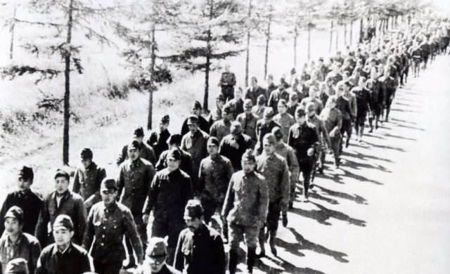二战结束后，60万关东军被弄去西伯利亚，为什么没有人反抗？
